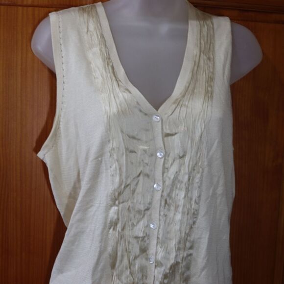 Calvin Klein Cream Pleated Yolk 100% Silk Button Down Tank Top M - Picture 4 of 13